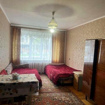 2к квартира на Космонавтів