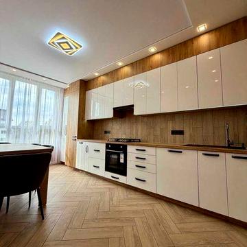 Продаж 2-кімнатної квартири з дизайнерським ремонтом вул. Героїв Крут (р-н Тролейбусна – Наукова) ЖК дан бут