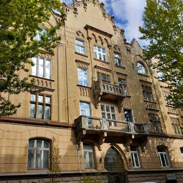 Ближній центр, Львівська політехніка- Глибока, -14000грн.