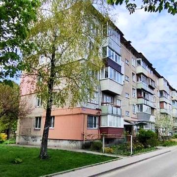Продаж 2-кімнатної квартири в районі «Д» по  вул. Гетьмана Сагайдачного!