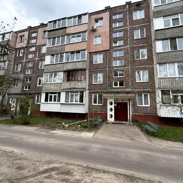 Продам 2 ком ул Космонавтов Сертификат Євідновлення