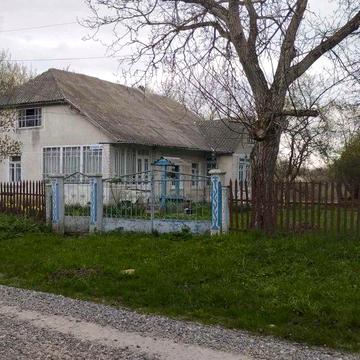 Продаю камяний  будинок в селі Велика Побійна, Камянець Подільський  район(колишній Дунаєвецький )   тиха вулиця, є сад і город