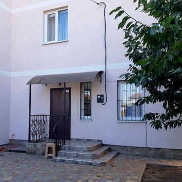 Сдам дом 4 к 130 м место для 2 авто во дворе Киевский район