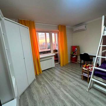 Продам 2-х кімнатну квартиру з ремонтом у центрі Броварів+ вода завжди (інвертор).