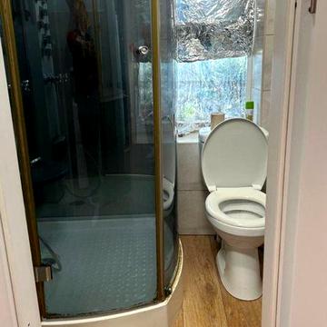 Сдам дом для командировочных. Правый берег.
