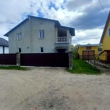 Оренда будинку 2 поверхи