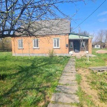 Продам або обміняю будинок на квартиру