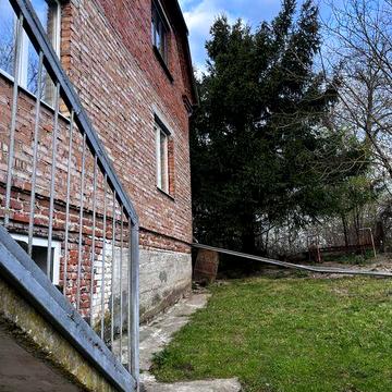 Оренда половини будинку 20 км від Львова