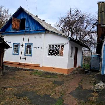 Будинок в с. Погребки Шосткинський район