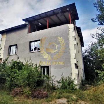 Продається дім біля метро Славутич на березі оз. Мартишів