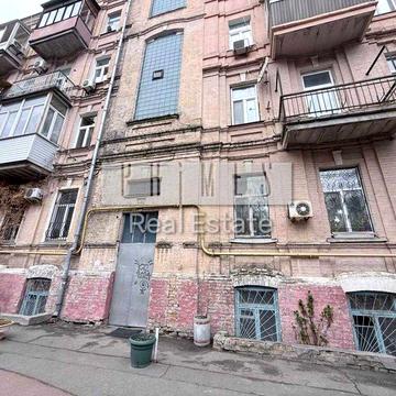 Продаж 3к квартири, вул. Хмельницького Богдана 50, Центр