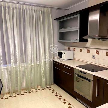 Квартира, 2к. Євроремонт. Феодосійський, 14а, Саперна Слобідка Голосіївський район