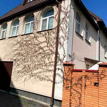 Осокорки. Оренда будинку поруч з стадіоном "Лівий берег" 5км від метро Славутич.