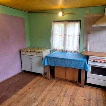 Продам 1/2 частину будинку