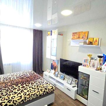 Продам 3к квартиру метро Индустриальная 42000
