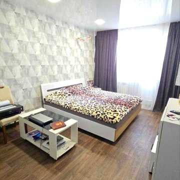 Продам 3к квартиру метро Индустриальная 42000