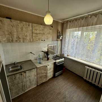 3 кімнатна квартира біля цирку 62кв