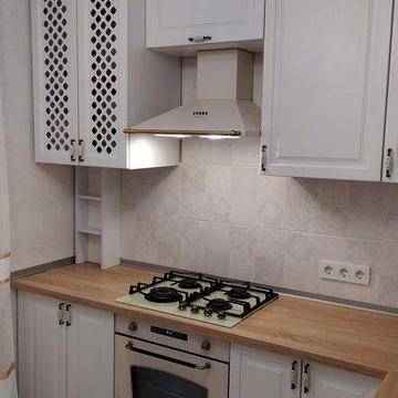 Продається квартира з ремонтом, меблями та побутовою технікою + гараж