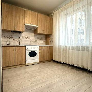 Продаж квартири 2й поверх ГАЗ газове опалення ЖК Молодіжне містечко Крюківщина Київ 5км Вишневе ЖК МОЛОДІЖНЕ МІСТЕЧКО