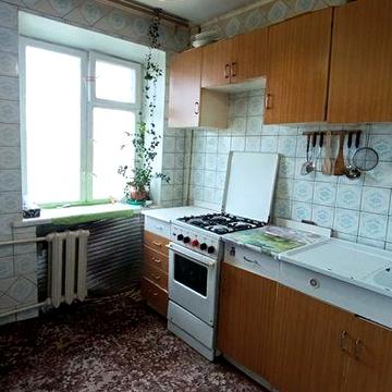 Продаж 2 кімн.кв.4/5 на Космосі