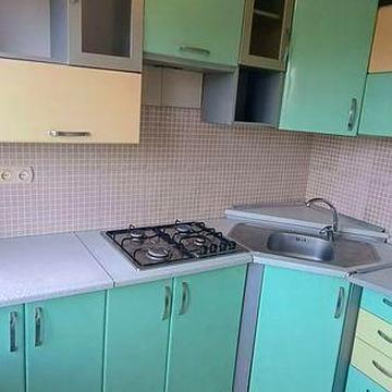 Продам 4 комнатную квартиру Филатова  дом Мебели Черёмушки площадь Деревянко