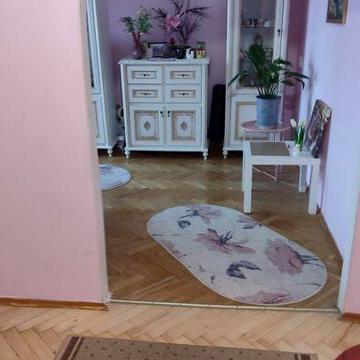 Продається квартира 3-кімнатна, район школи/17 ЖК жек/7