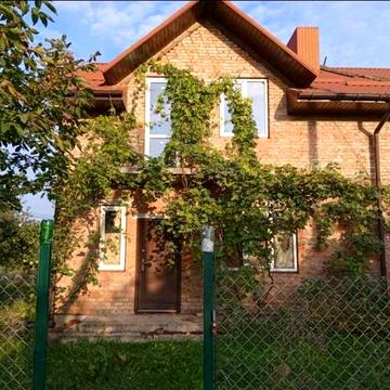 Обмін половини дуплекса в м.Луцьк на квартиру з доплатою