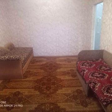 Здам однокімнатну на Ниві (Космонавтів 18)