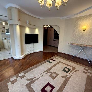 Оренда просторої  та стильноі квартири із сучасним ремонтом у престижному будинку.  автономне опалення • якісний сучасний ремонт Меблі. Техніка