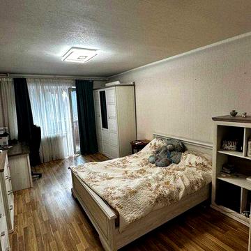 Продам 1-к квартиру вул. Полярна, 8д, 40 кв. м