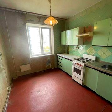 Продаж 3к квартири на вул. Каштанова 8, Троєщина, Черовоної Калини, Бальзака Деснянська прокуратура, Деснянський суд