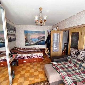Продам 2-х кімнатну квартиру з меблями і технікою!
