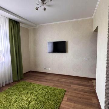 Простора 1-кімнатна квартира в центрі Бучі — готова до проживання