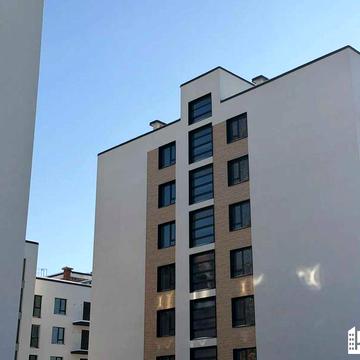 Простора 2-кім квартира в готовому будинку в жк клубного типу