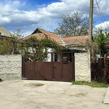 Продам будинок 126 м2 з гаражем 27 м2 у Підгородньому вул.Яворницького (Фадєєва)