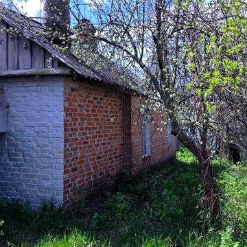 Продам домик в центре г. Валки
