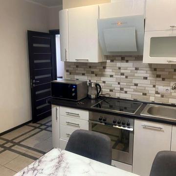 Здається БЕЗ КОМІСІІ, 2 кімн.кв. біля м. Політех