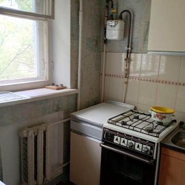 Продаю 1к квартиру на Металургів