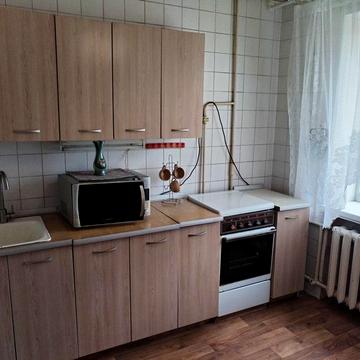 Сдам 2х комнатную квартиру на 12 квартале р-н ТЦ Терра на 12 квартале