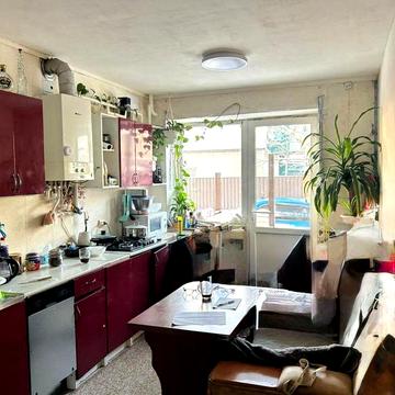 Продам 1 комнатную квартиру (часть, доля)