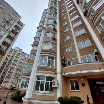Shev Пропонується у продаж шикарна 3 кімнатна квартира в будинку Каркашадзе в районі Французького бульвару. ЖК Каркашадзе