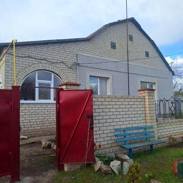 Продаж будинку приватного