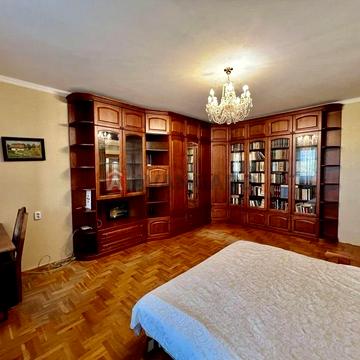 Велика 1 кімнатна квартира бульвар Вернадського Святошино