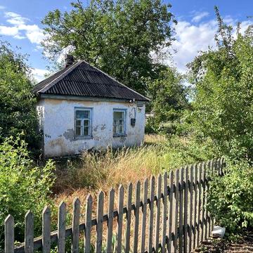 УЧАСТОК С ДОМИКОМ