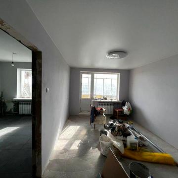 Продаётся 1 комнатная квартира Тополь 3 дом 56