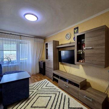 Продається 2 кім , АГВ, район "5/5"