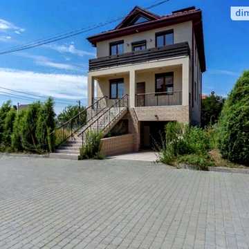 Довгострокова оренда 4к Дім Горобинова вулиця