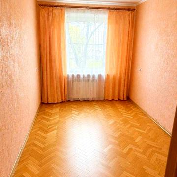 Продам 3-кімнатну квартиру біля метро Дарниця — вул. Анатолія Солов’яненка, 10