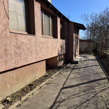 Продам затишну квартиру