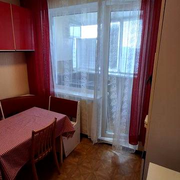 Продаж 1 кімн.квартири Мілютенка  42